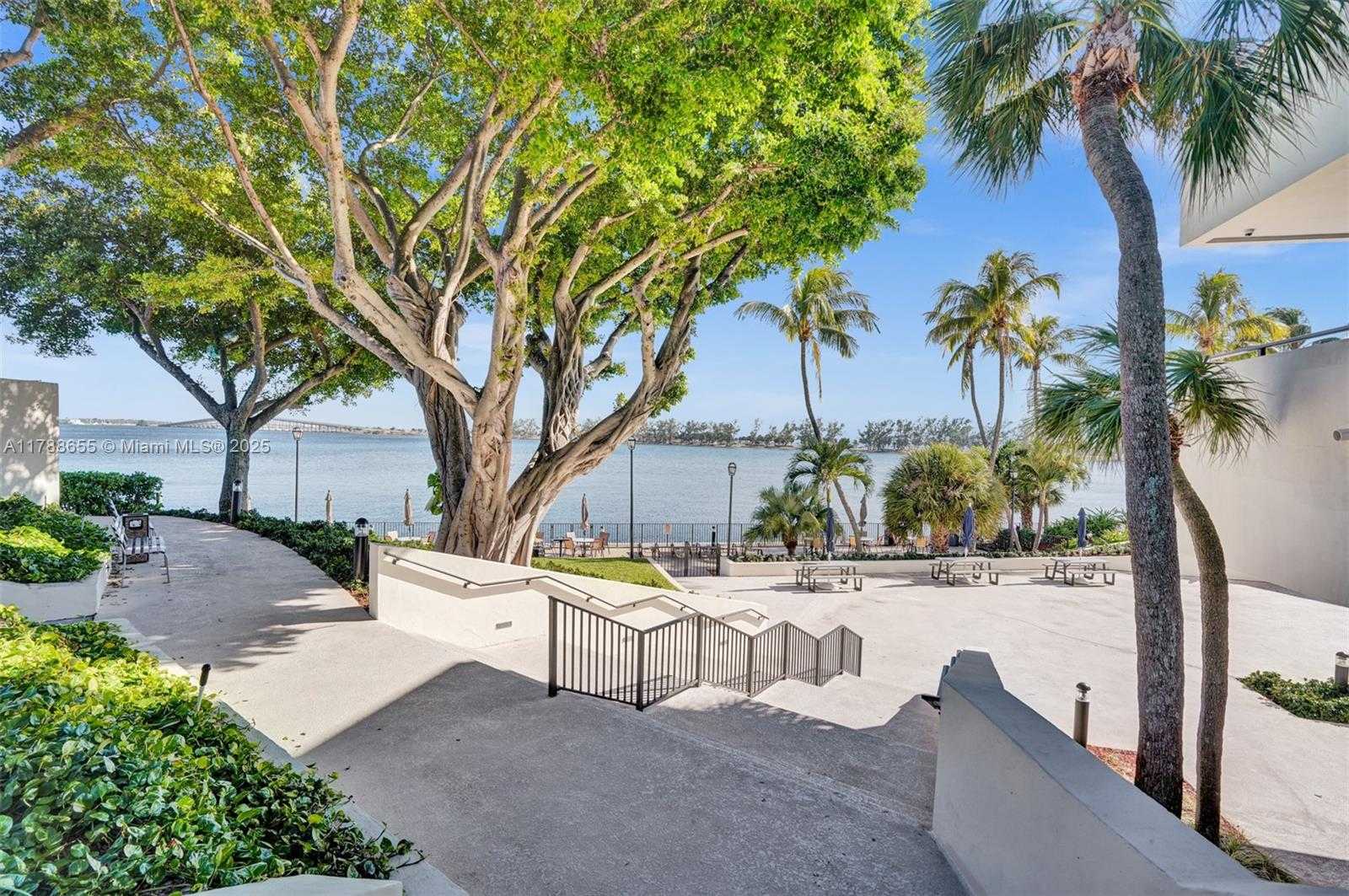 Small Image of 2333 BRICKELL AVE #1717, Miami Number 31