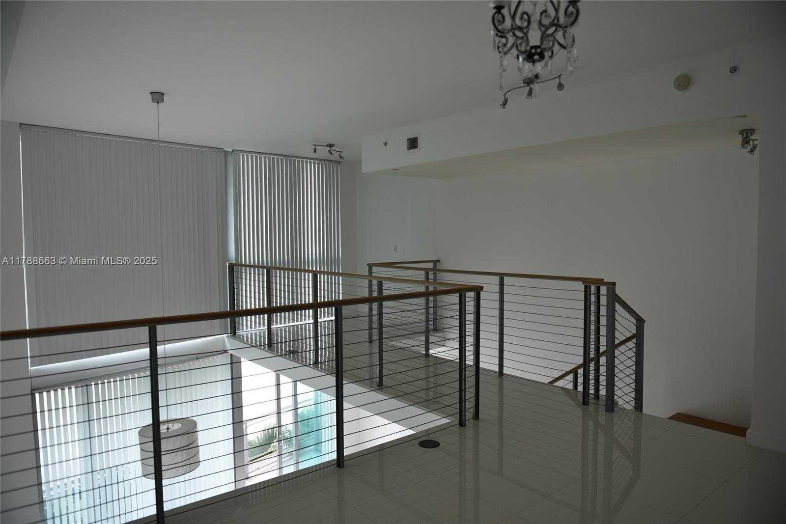 Small Image of 350 SOUTH MIAMI AVE #304, Miami Number 4