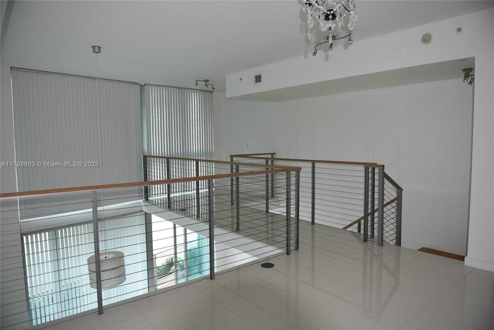Small Image of 350 SOUTH MIAMI AVE #304, Miami Number 5