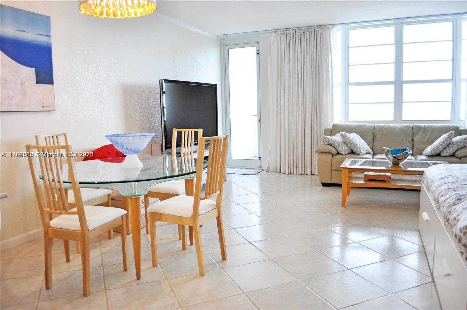 Small Image of 100 LINCOLN RD #1119, Miami Beach Number 2