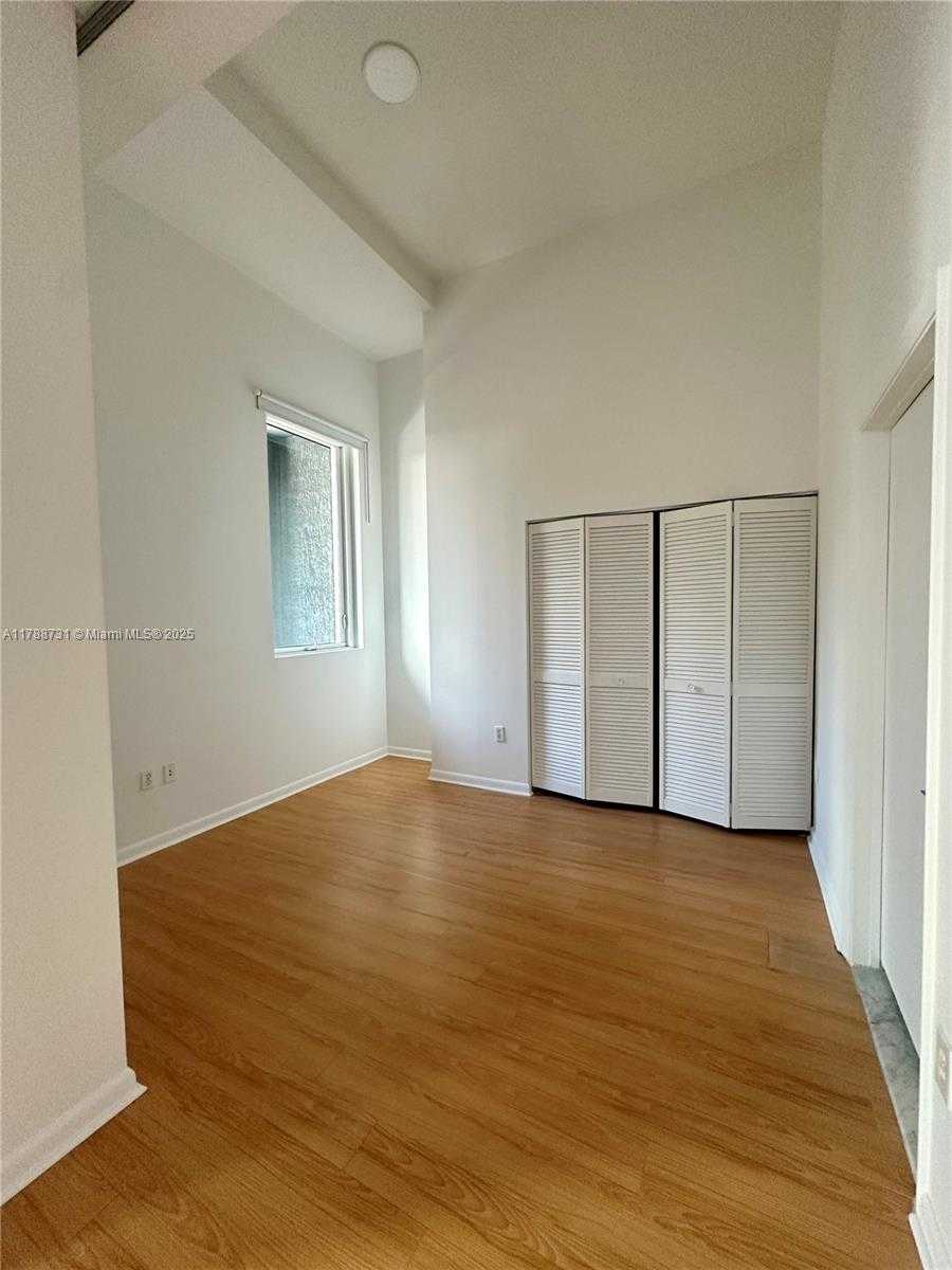Small Image of 253 NORTH EAST 2ND ST #310, Miami Number 16