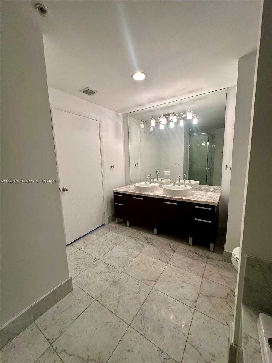 Small Image of 253 NORTH EAST 2ND ST #310, Miami Number 19