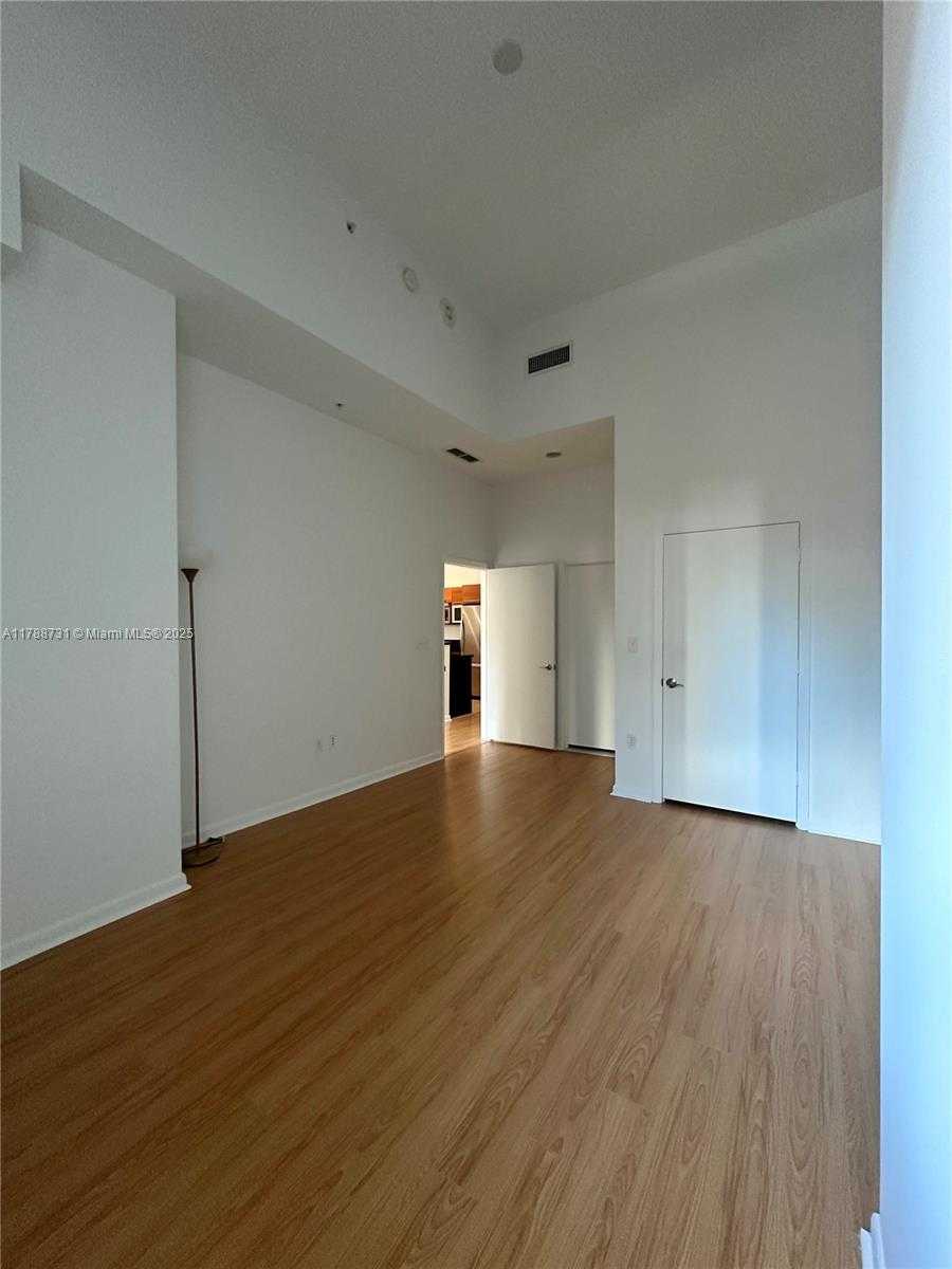 Small Image of 253 NORTH EAST 2ND ST #310, Miami Number 22
