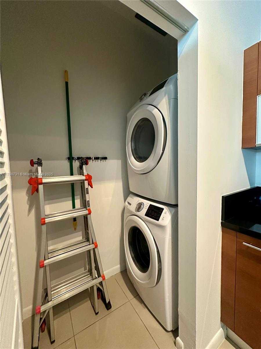 Small Image of 253 NORTH EAST 2ND ST #310, Miami Number 26