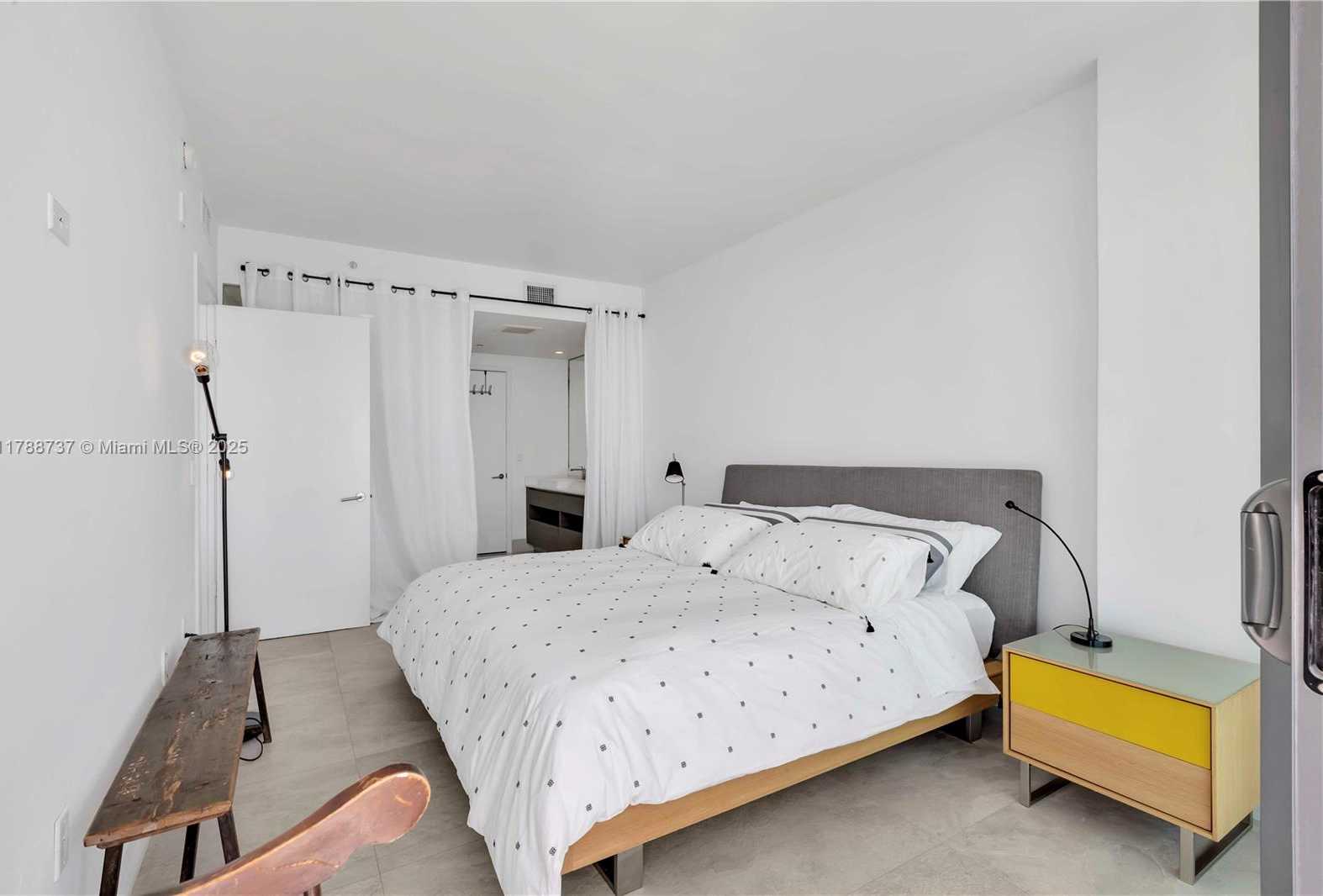 Small Image of 460 NORTH EAST 28TH ST #3703, Miami Number 14