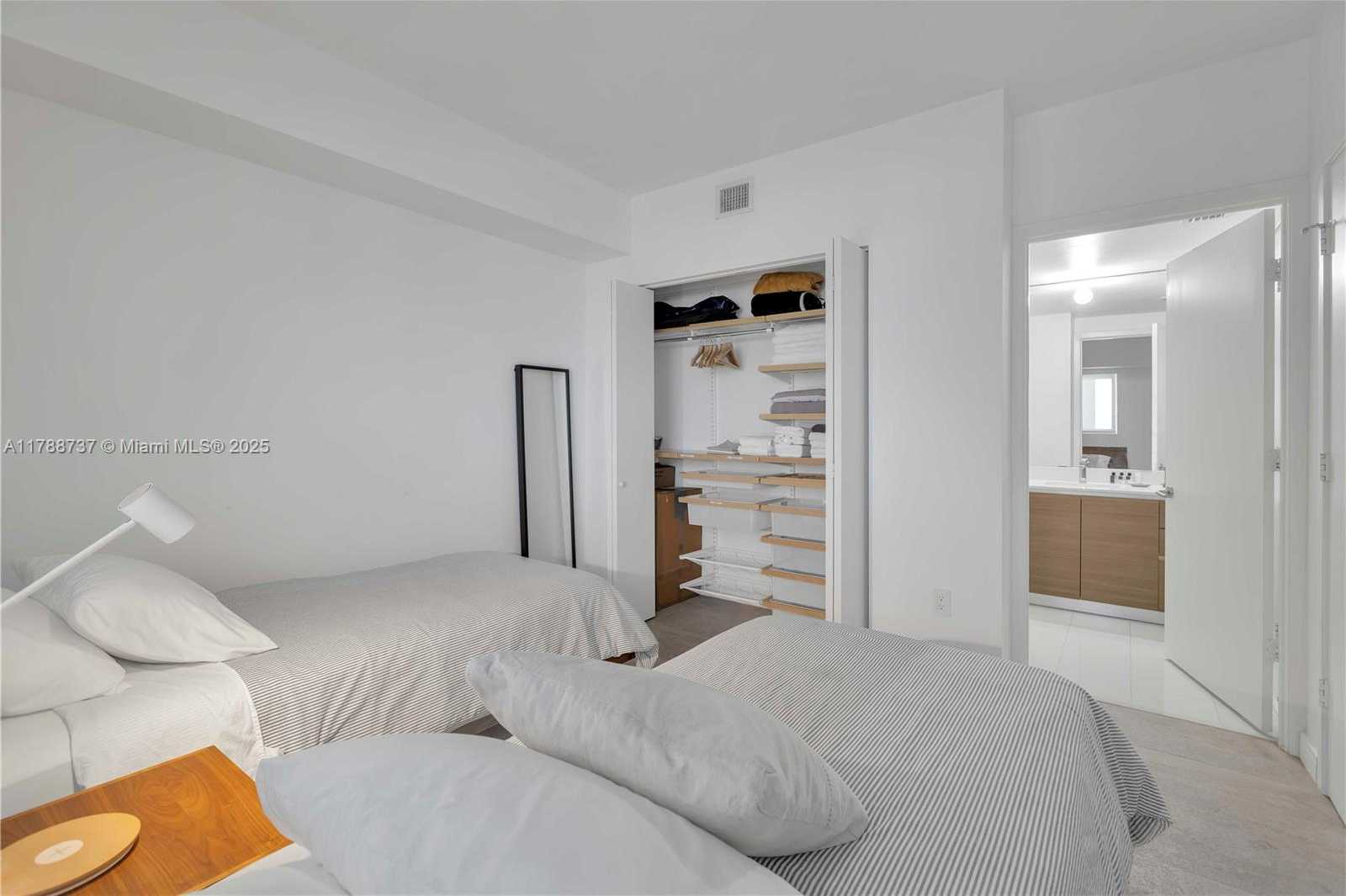Small Image of 460 NORTH EAST 28TH ST #3703, Miami Number 21