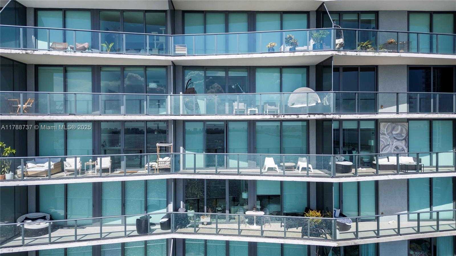 Small Image of 460 NORTH EAST 28TH ST #3703, Miami Number 27