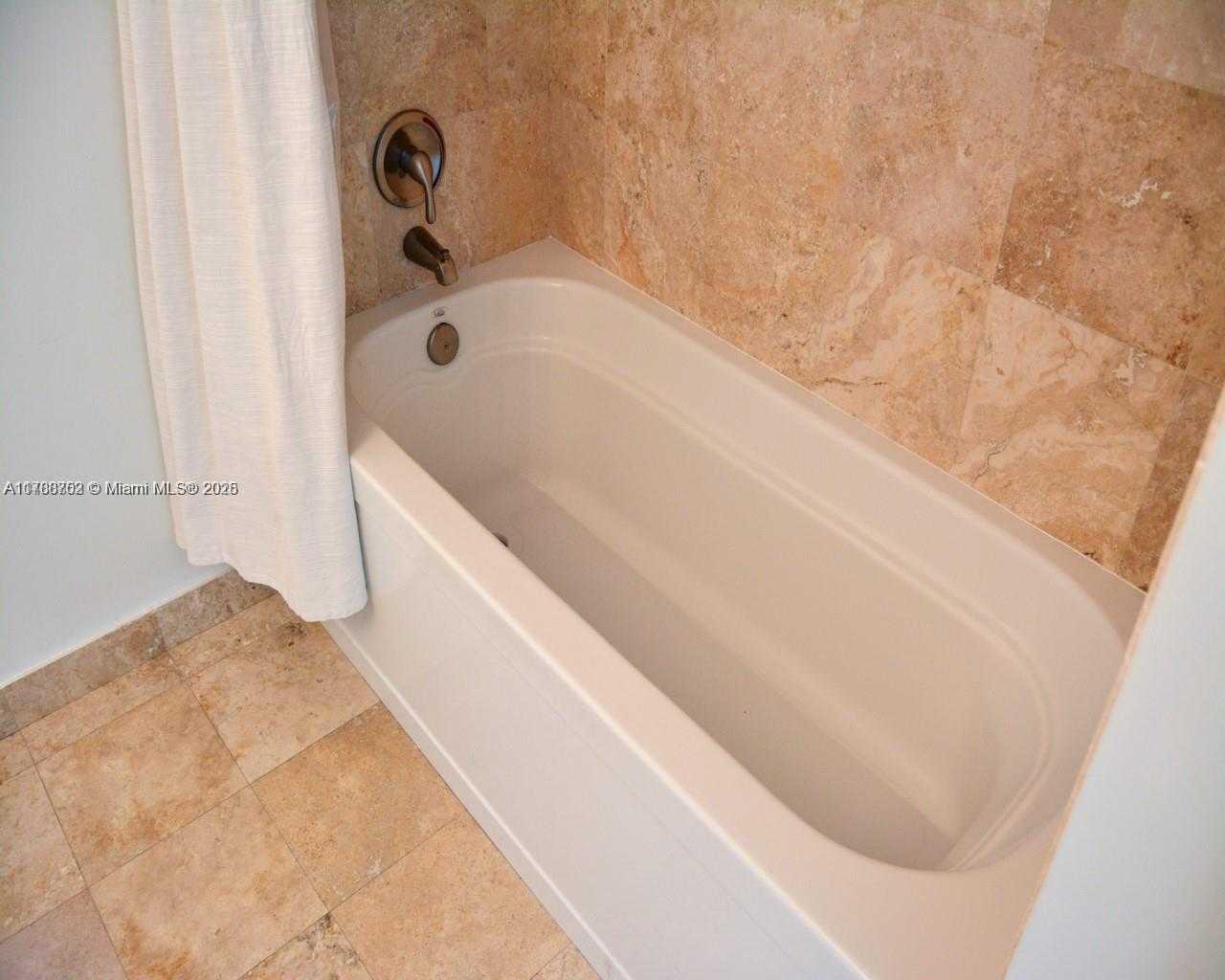 Small Image of 350 SOUTH MIAMI AVE #302, Miami Number 10
