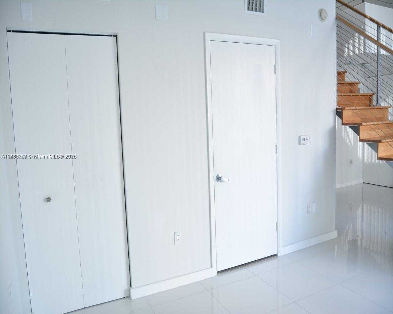 Small Image of 350 SOUTH MIAMI AVE #302, Miami Number 6