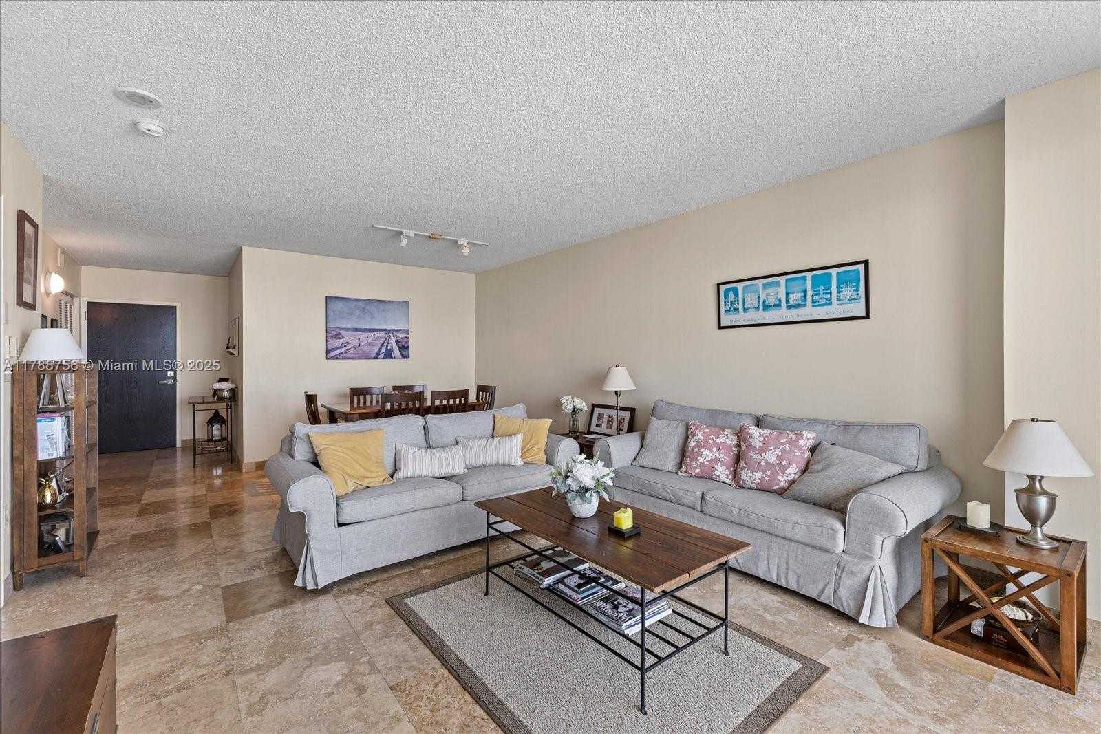 Small Image of 90 ALTON RD #2005, Miami Beach Number 16