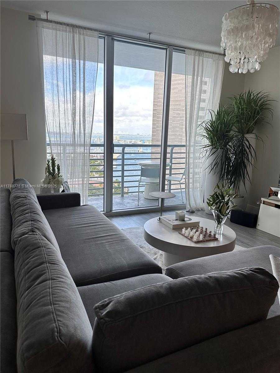 Small Image of 325 SOUTH BISCAYNE BLVD #2322, Miami Number 12