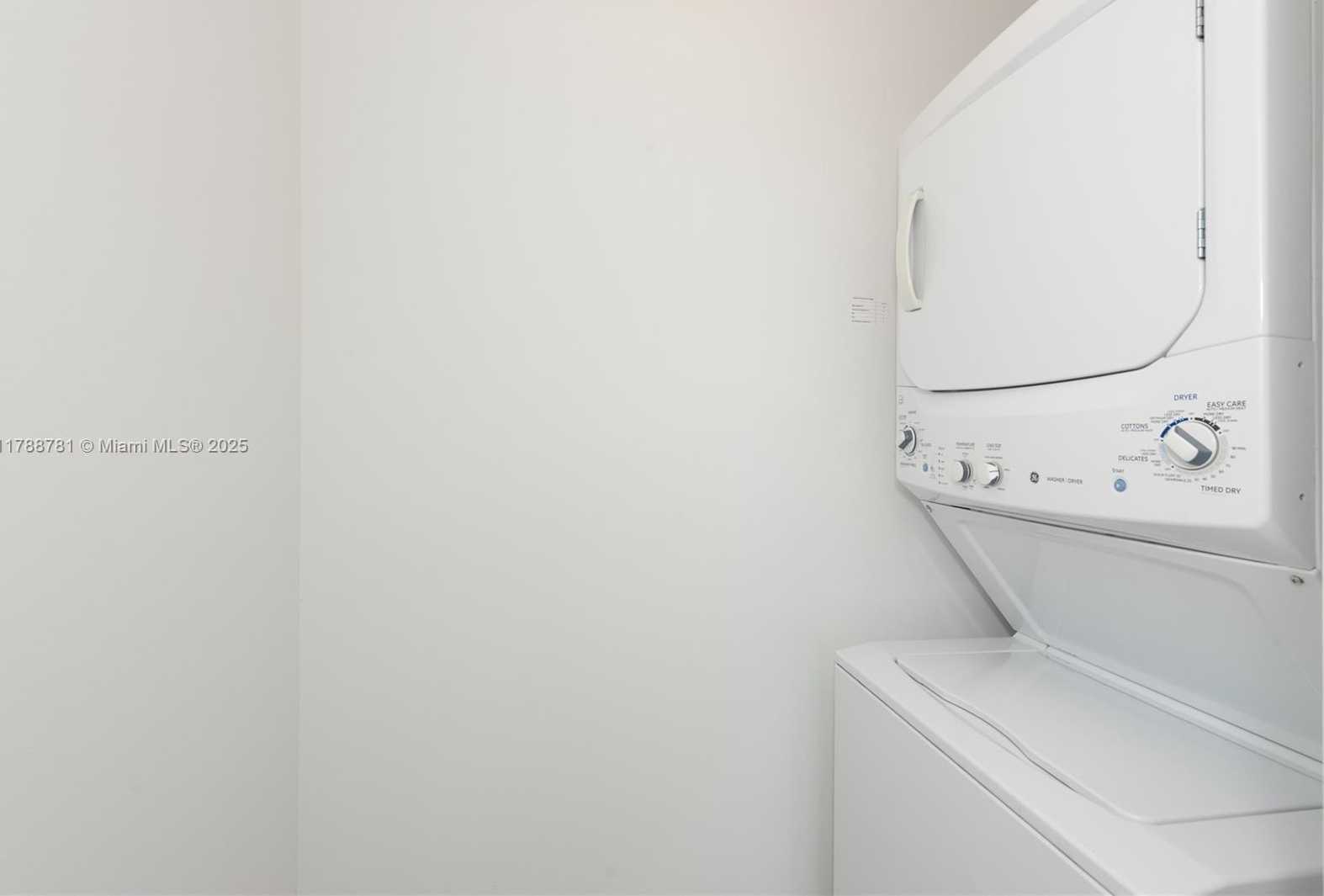 Small Image of 460 NORTH EAST 28TH ST #2202, Miami Number 18
