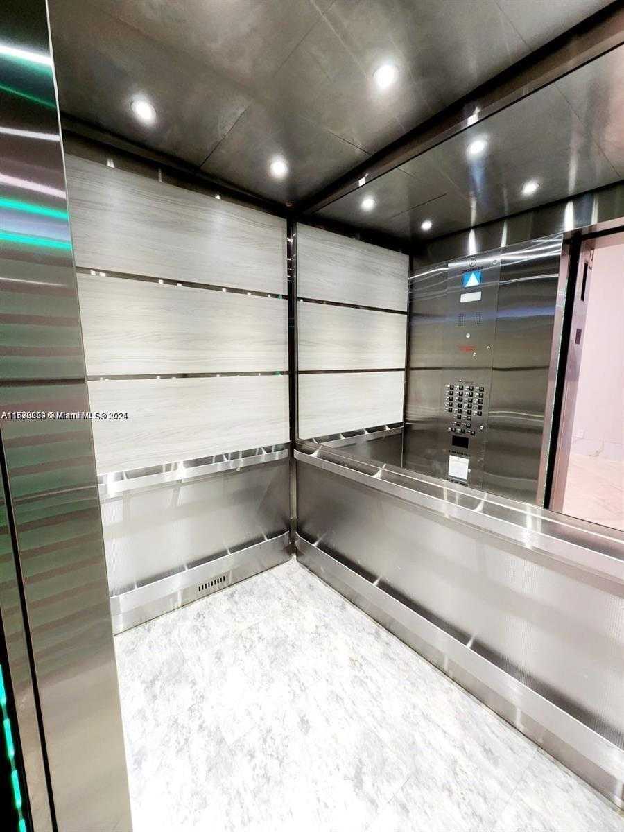 Small Image of 250 174TH ST #510, Sunny Isles Beach Number 11