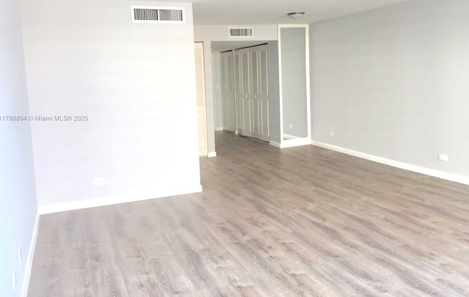 Small Image of 250 174TH ST #510, Sunny Isles Beach Number 3