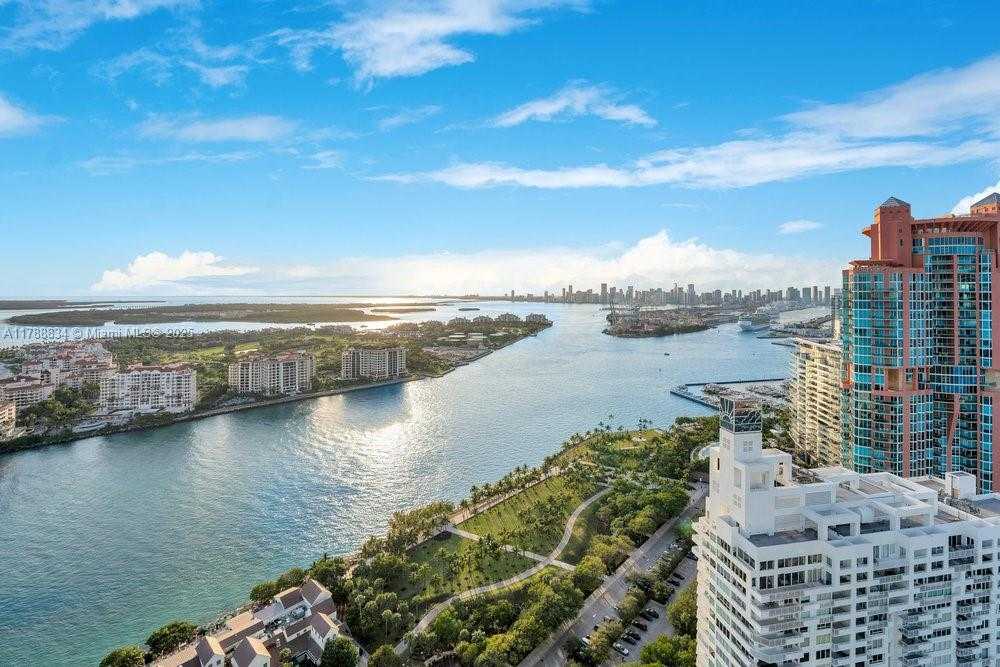 Small Image of 100 SOUTH POINTE DR #3601, Miami Beach Number 16