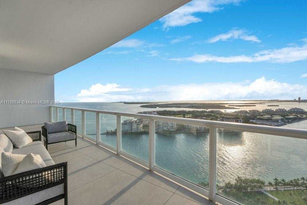 Small Image of 100 SOUTH POINTE DR #3601, Miami Beach Number 18
