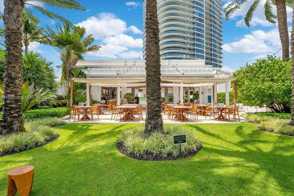 Small Image of 100 SOUTH POINTE DR #3601, Miami Beach Number 41