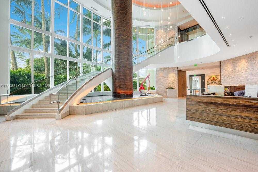 Small Image of 100 SOUTH POINTE DR #3601, Miami Beach Number 51