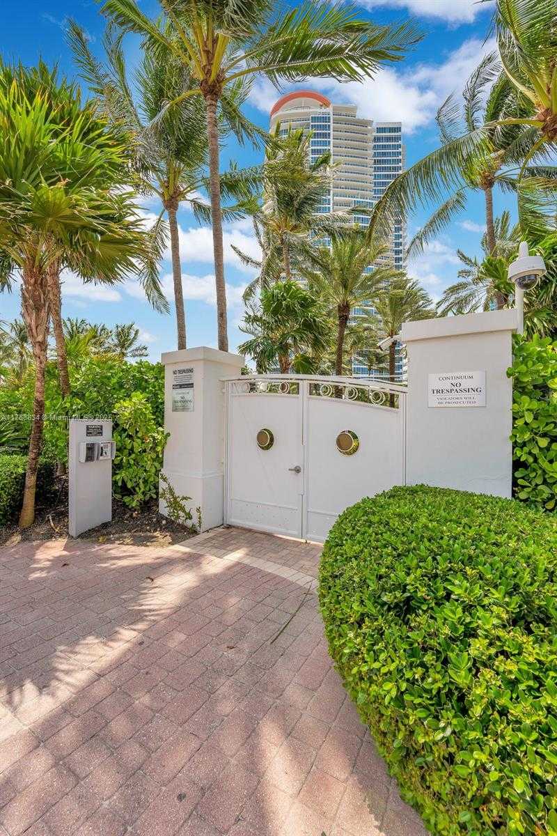 Small Image of 100 SOUTH POINTE DR #3601, Miami Beach Number 52
