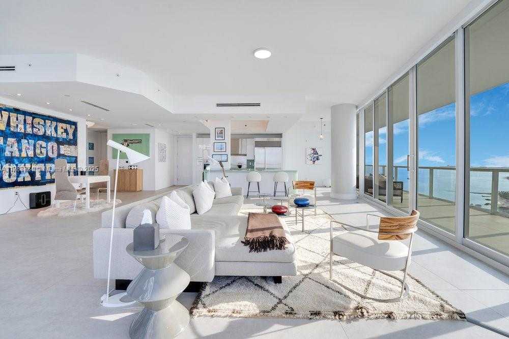 Small Image of 100 SOUTH POINTE DR #3601, Miami Beach Number 8