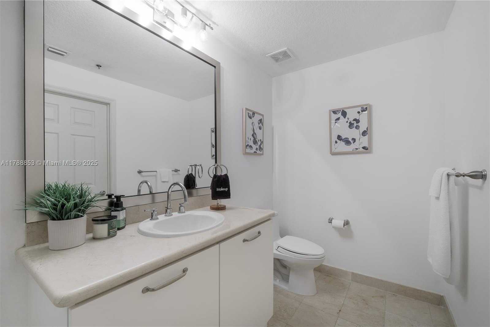 Small Image of 6515 COLLINS AVE #1405, Miami Beach Number 21