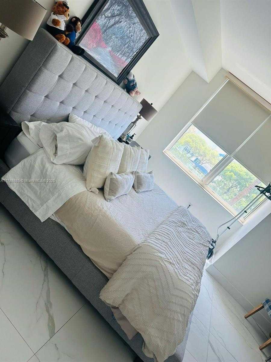 Small Image of 3330 NORTH EAST 190TH ST #317, Aventura Number 8