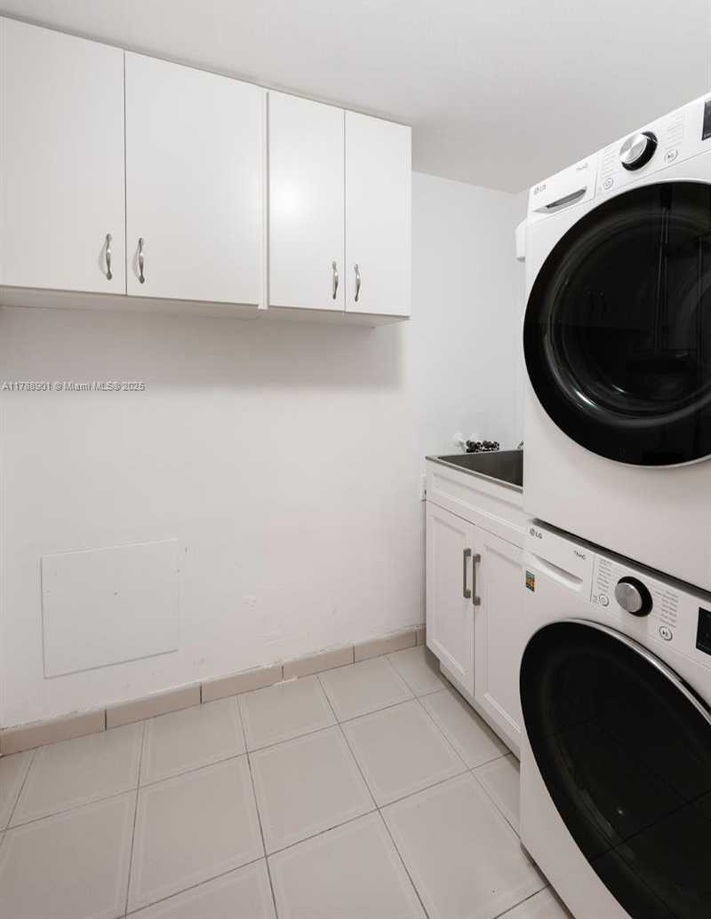 Small Image of 1915 BRICKELL AVE #C408, Miami Number 21