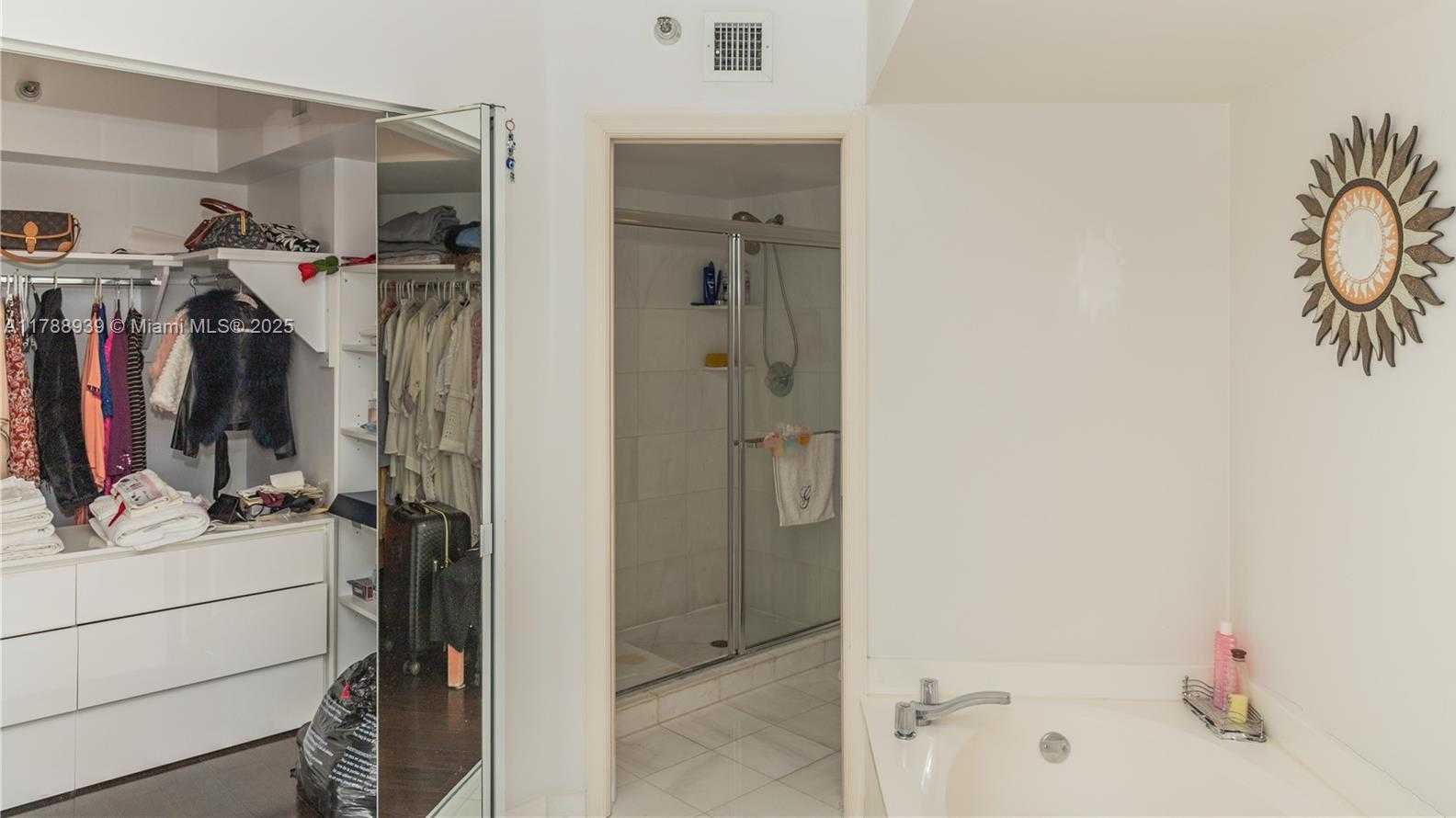 Small Image of 3530 MYSTIC POINTE DR #2910, Aventura Number 29