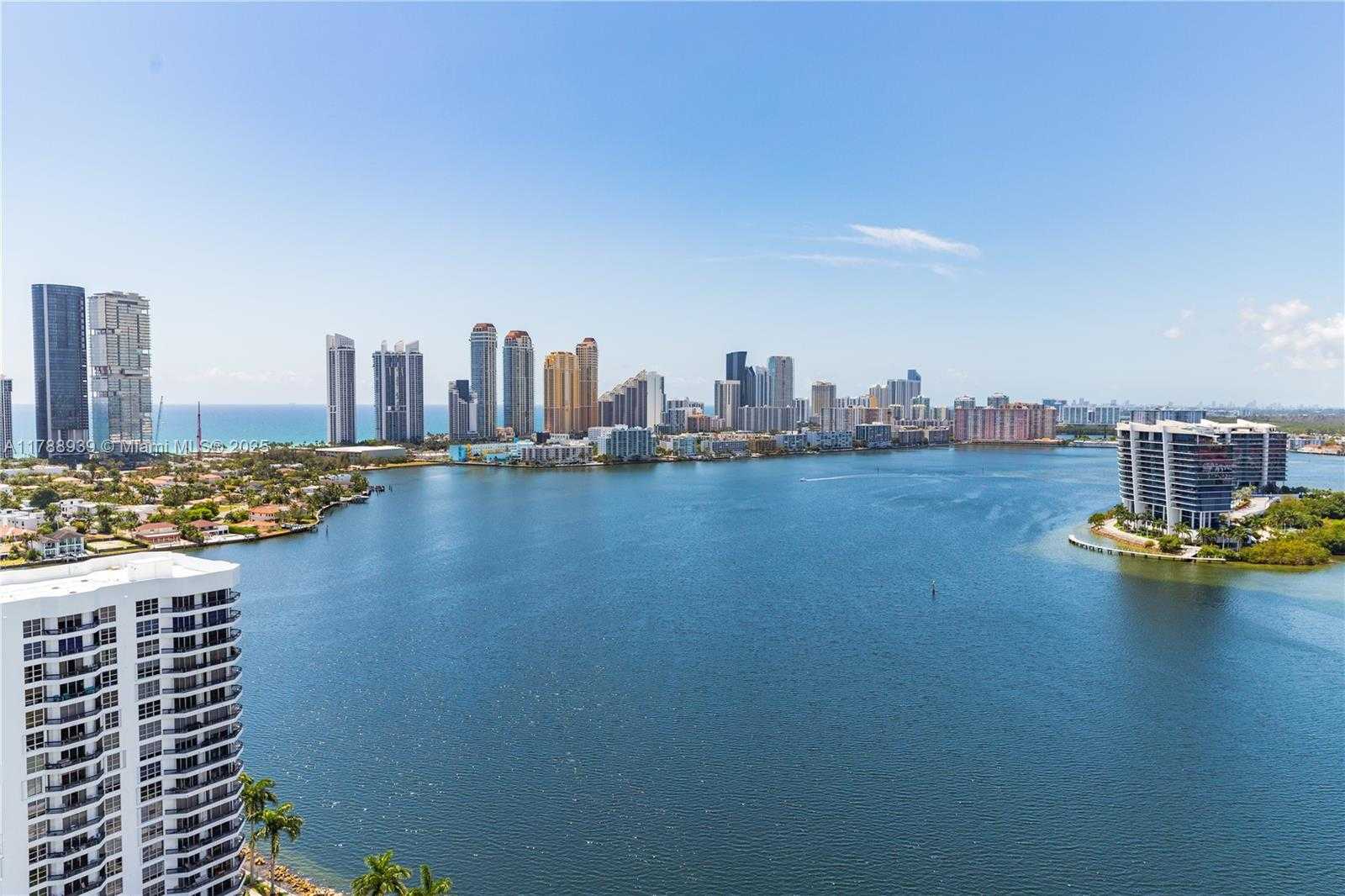Small Image of 3530 MYSTIC POINTE DR #2910, Aventura Number 3