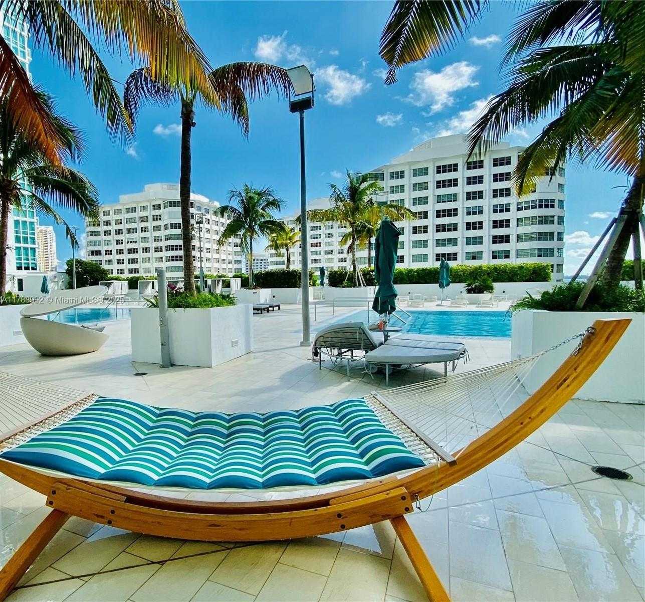 Small Image of 950 BRICKELL BAY DR #3710, Miami Number 39