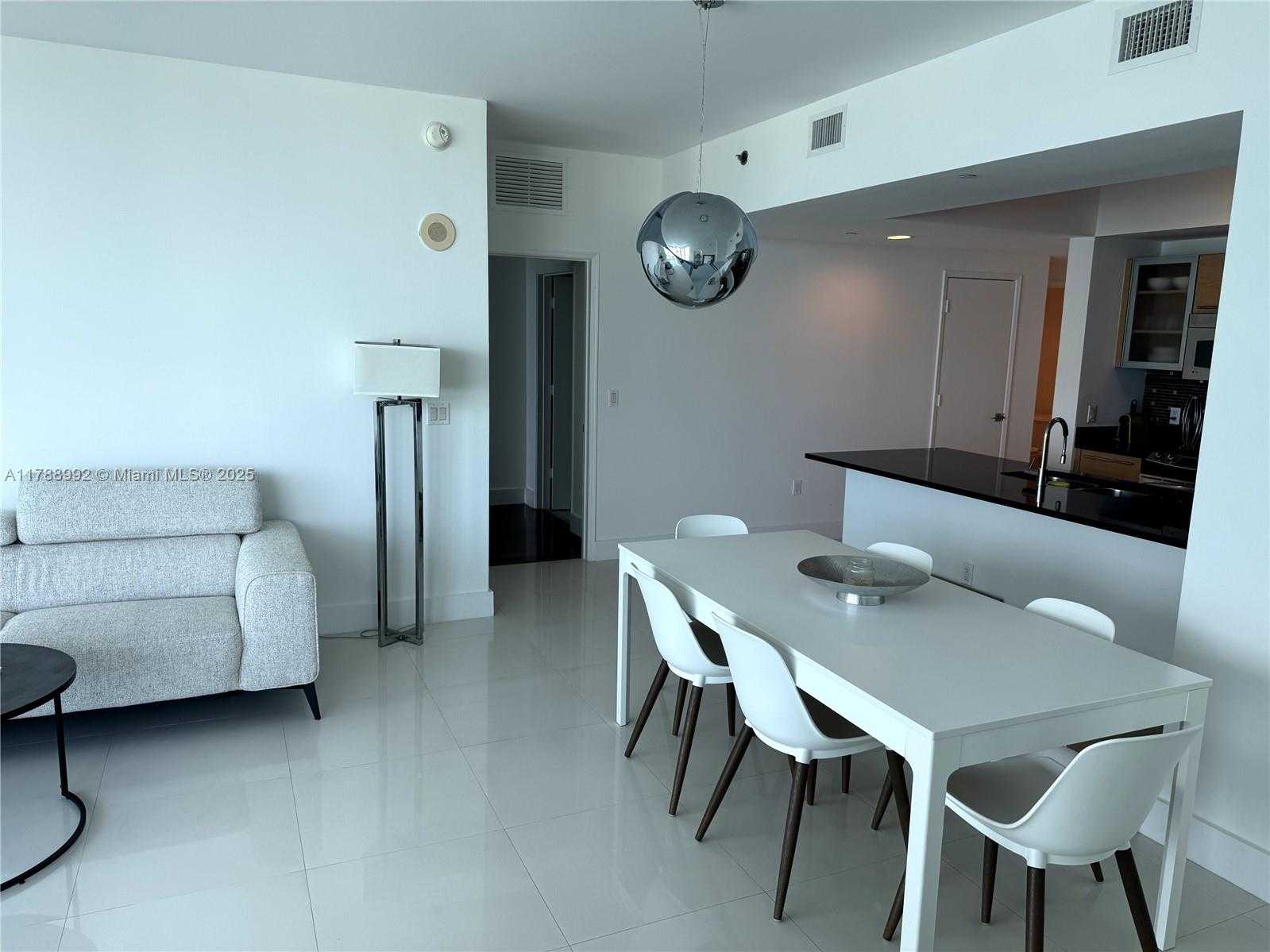 Small Image of 950 BRICKELL BAY DR #3710, Miami Number 6