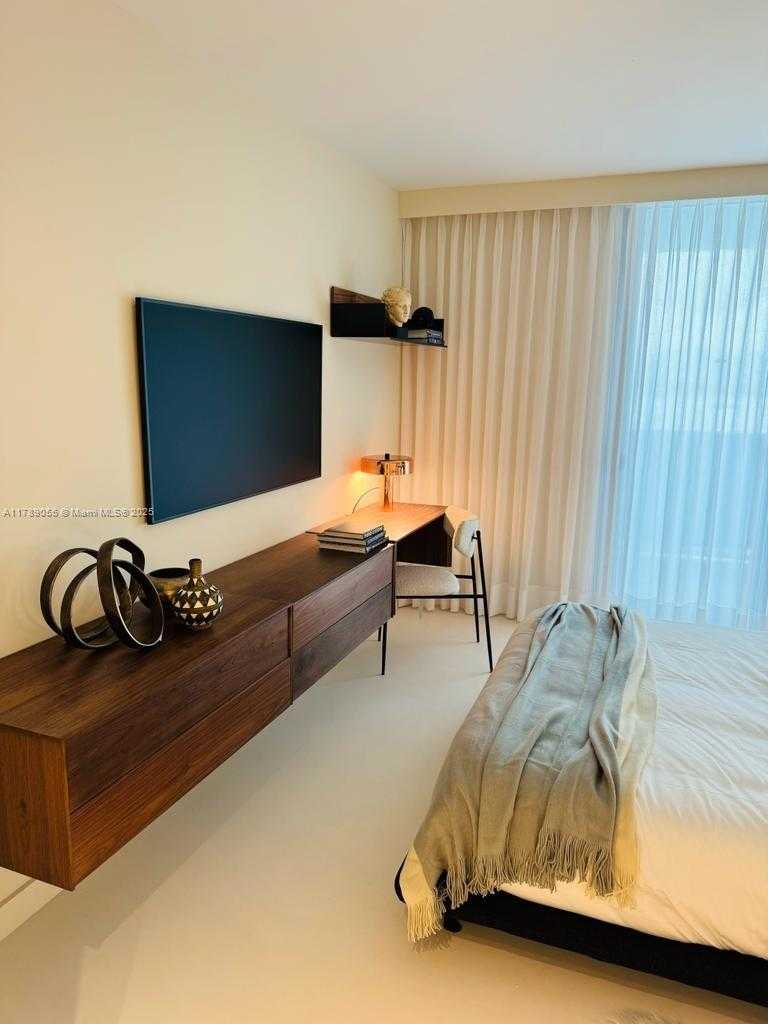 Small Image of 9 ISLAND AVE #1104, Miami Beach Number 11