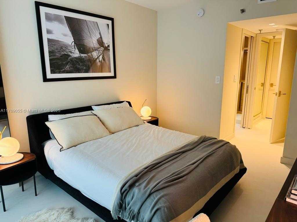 Small Image of 9 ISLAND AVE #1104, Miami Beach Number 18