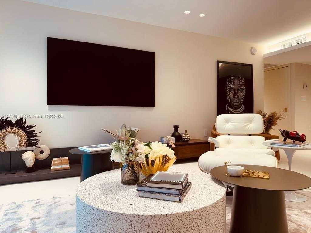 Small Image of 9 ISLAND AVE #1104, Miami Beach Number 2