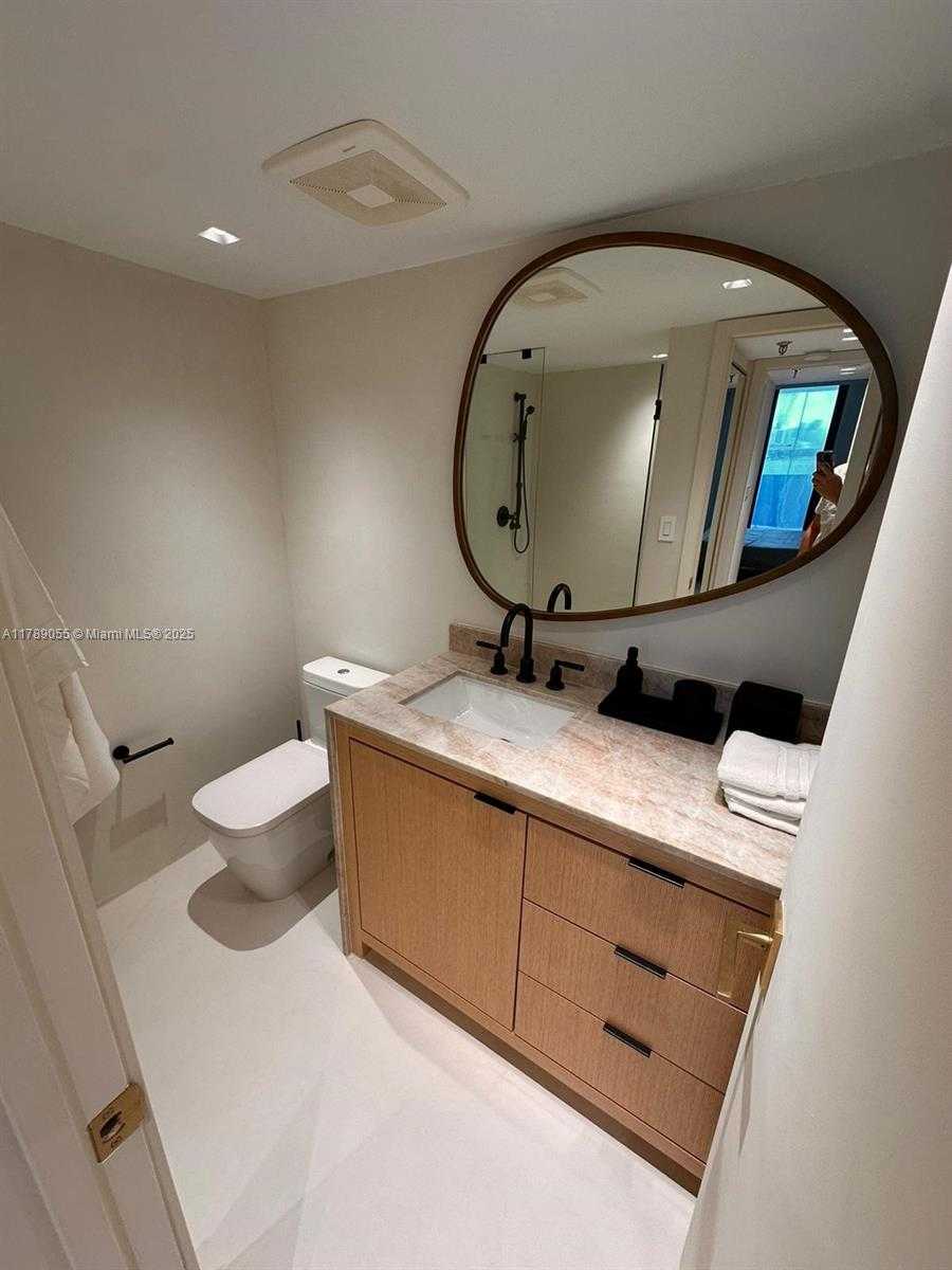 Small Image of 9 ISLAND AVE #1104, Miami Beach Number 21
