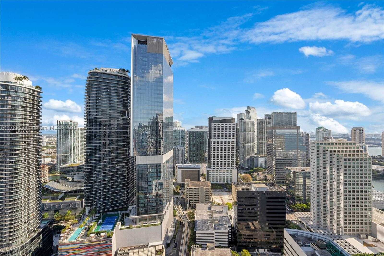 Small Image of 1010 BRICKELL AVE #4111, Miami Number 5