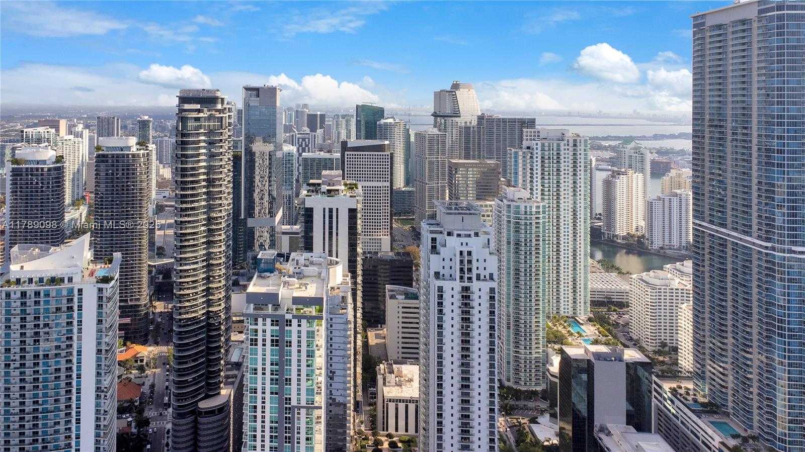 Small Image of 1010 BRICKELL AVE #4111, Miami Number 7