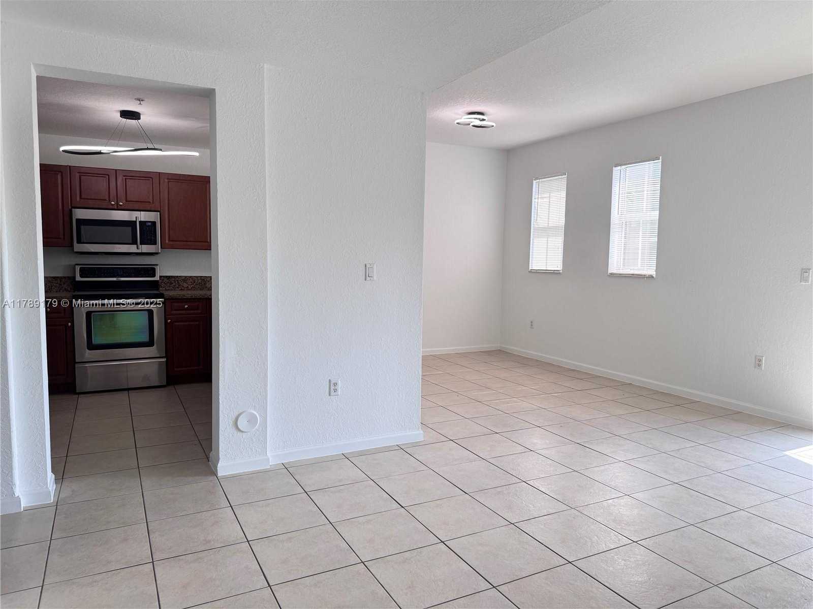 Small Image of 11102 NORTH WEST 83RD ST #203, Doral Number 4