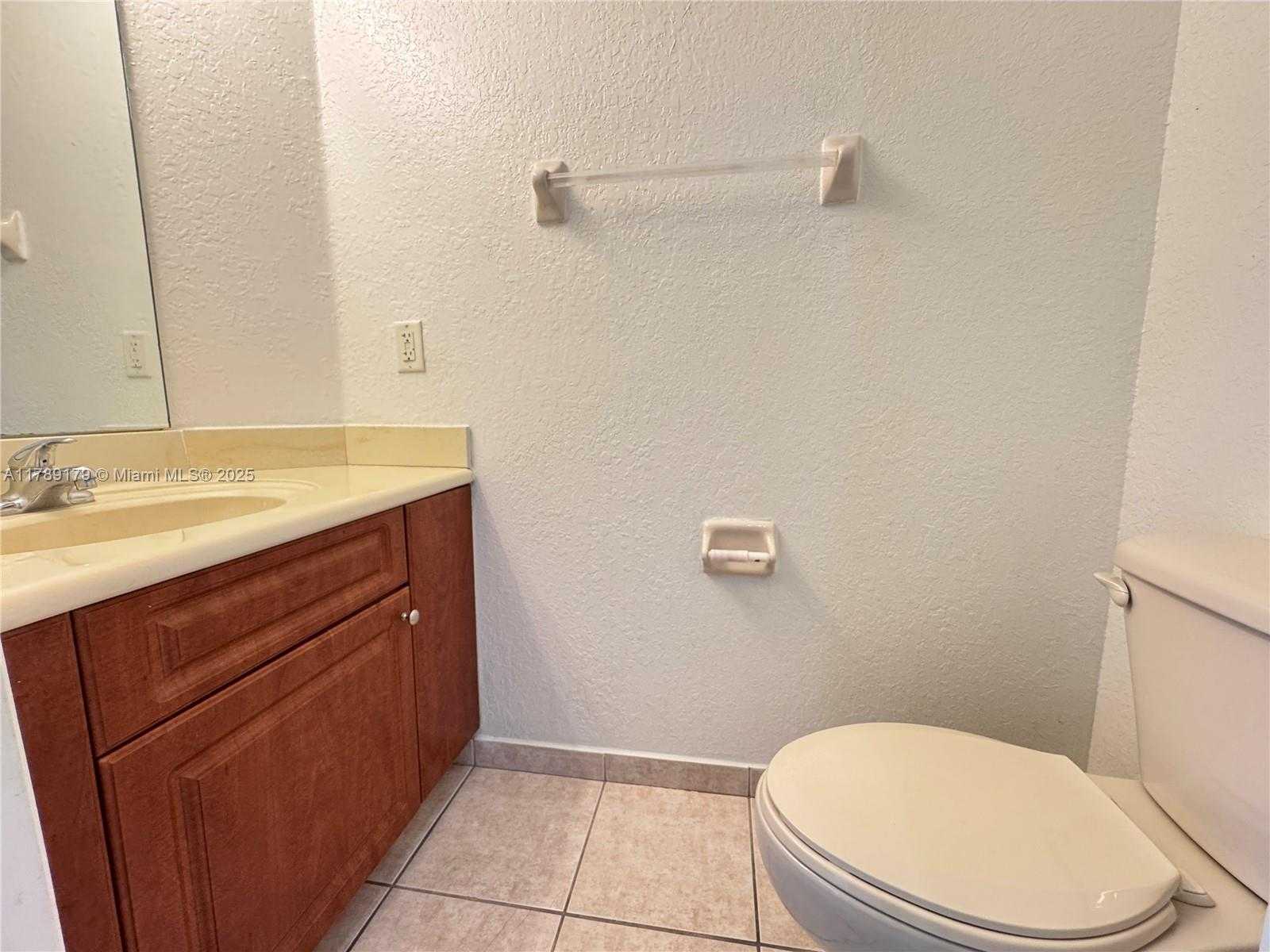 Small Image of 11102 NORTH WEST 83RD ST #203, Doral Number 8