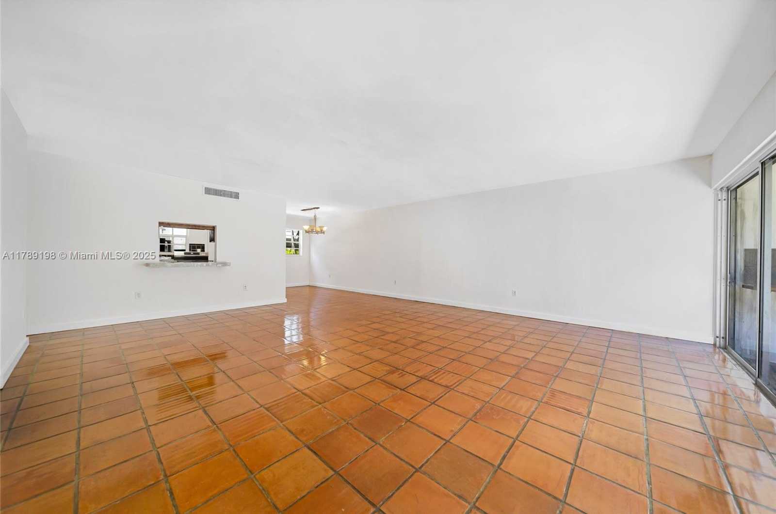 Small Image of 7412 GARY AVE #7412, Miami Beach Number 10