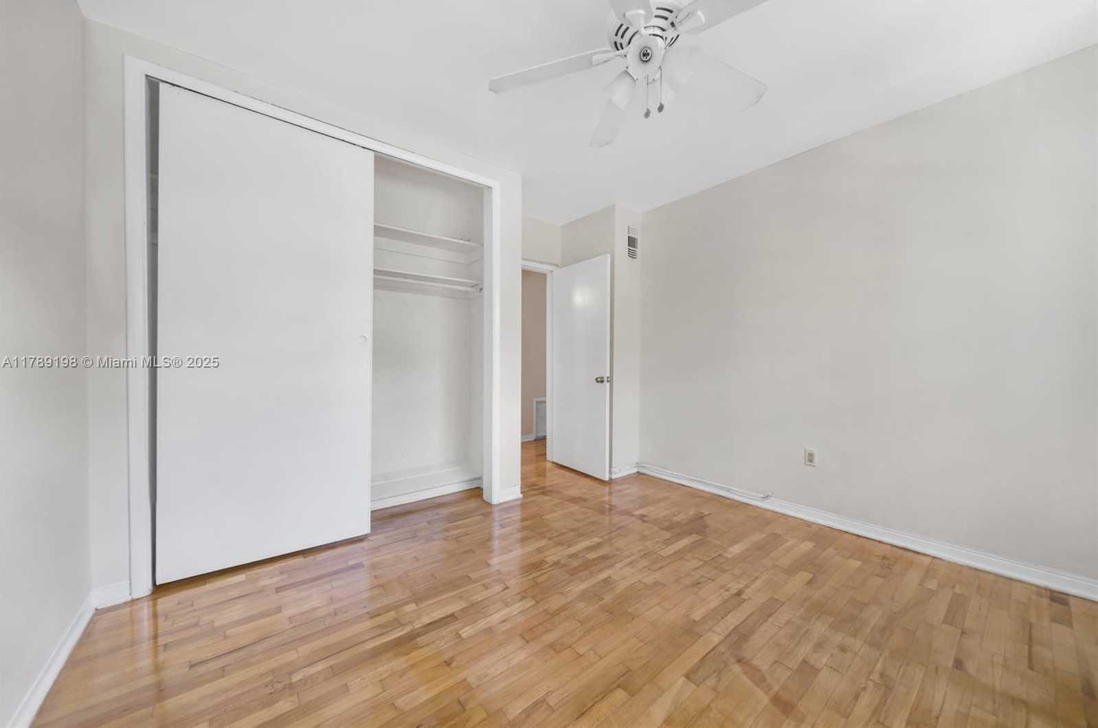 Small Image of 7412 GARY AVE #7412, Miami Beach Number 22