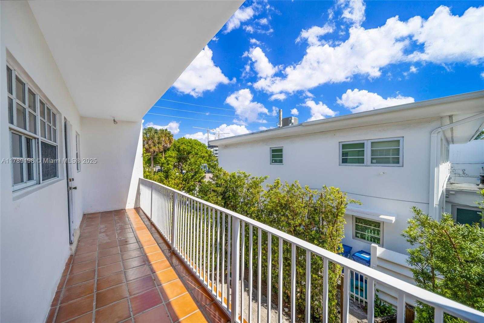 Small Image of 7412 GARY AVE #7412, Miami Beach Number 28