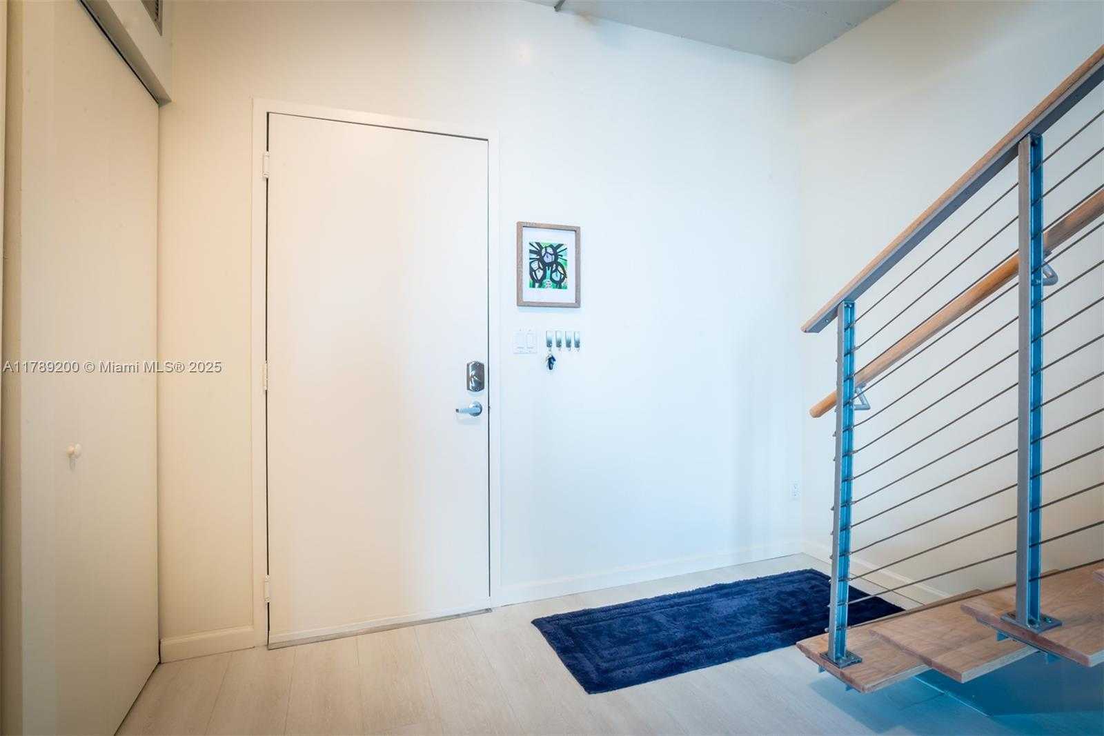 Small Image of 690 SOUTH WEST 1ST CT #2527, Miami Number 19