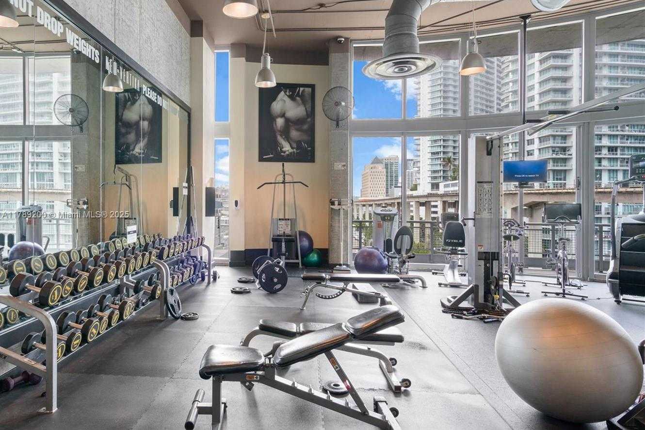 Small Image of 690 SOUTH WEST 1ST CT #2527, Miami Number 27