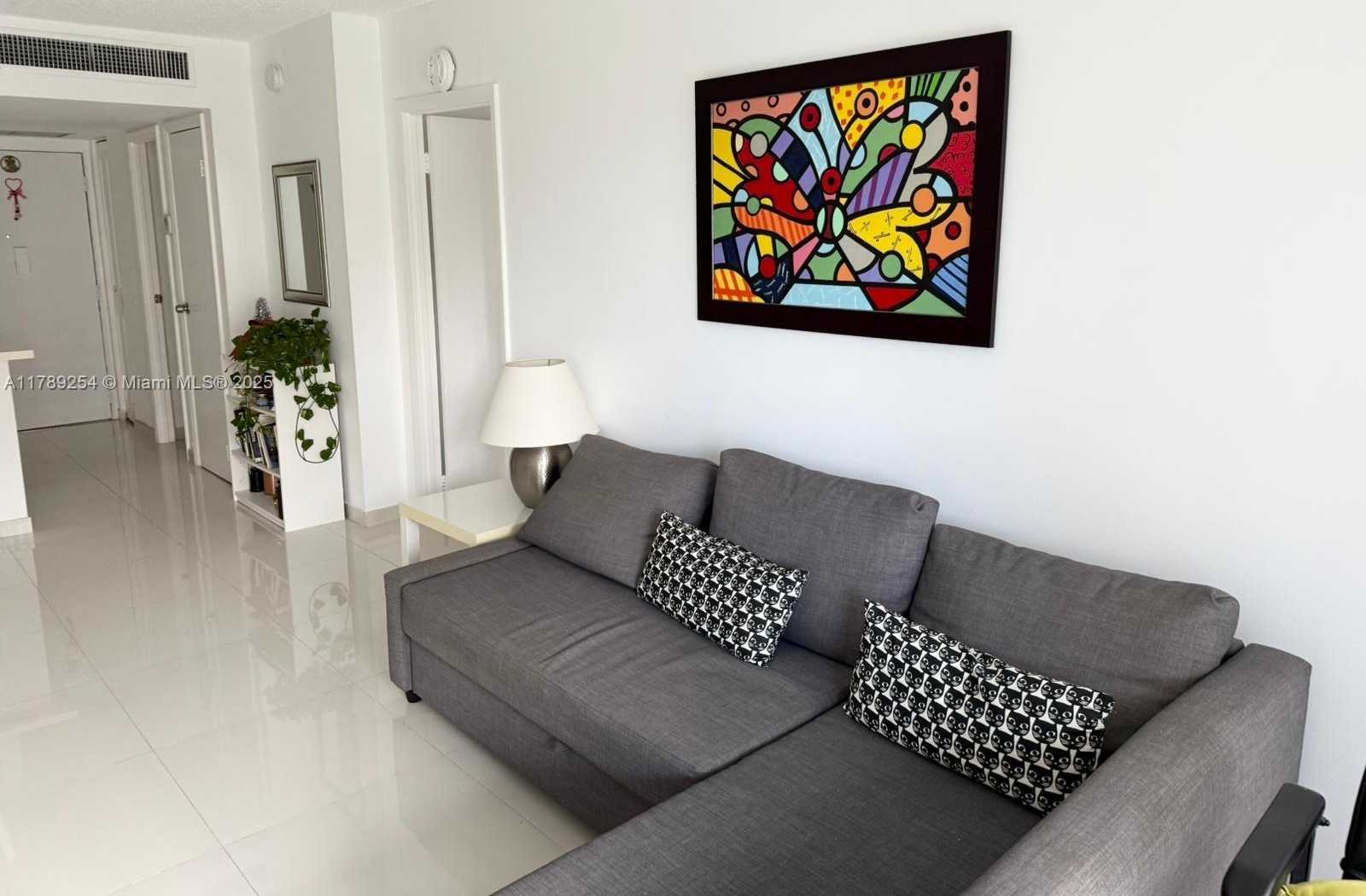 Small Image of 20500 E Country Club Dr, Aventura, FL 33180, USA Number 5