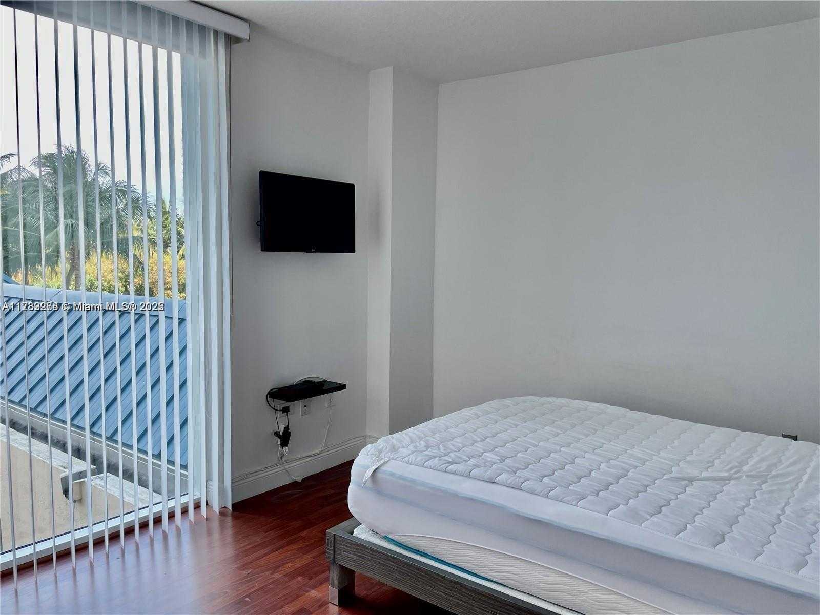 Small Image of 3370 NORTH EAST 190TH ST #510, Aventura Number 14