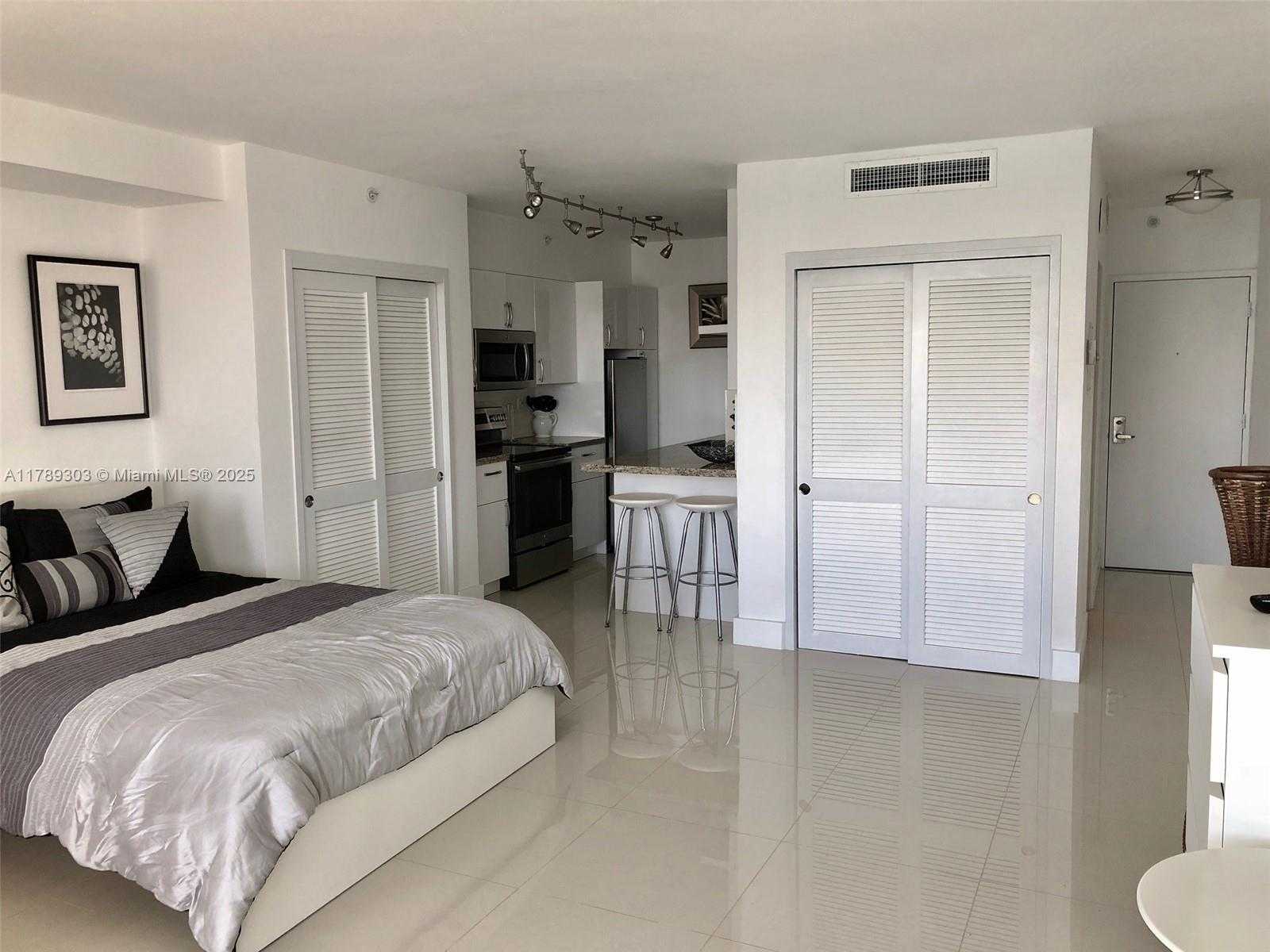 Small Image of 1500 BAY RD #1236S, Miami Beach Number 6
