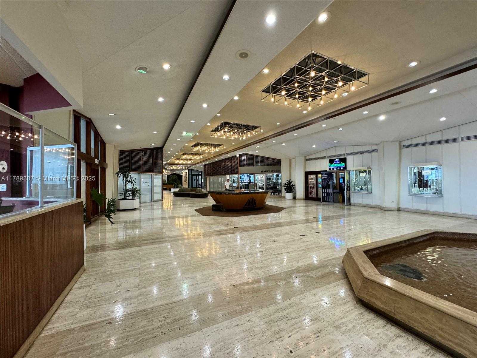 Small Image of 801 BRICKELL BAY DR #465, Miami Number 15