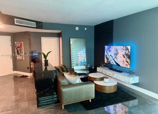 Small Image of 1900 NORTH BAYSHORE DR #2605, Miami Number 11