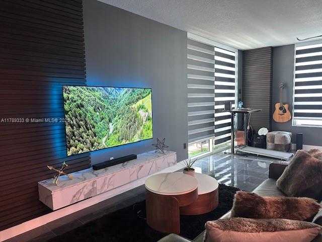 Small Image of 1900 NORTH BAYSHORE DR #2605, Miami Number 22